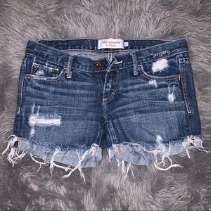 Abercrombie & Fitch Distressed shorts!